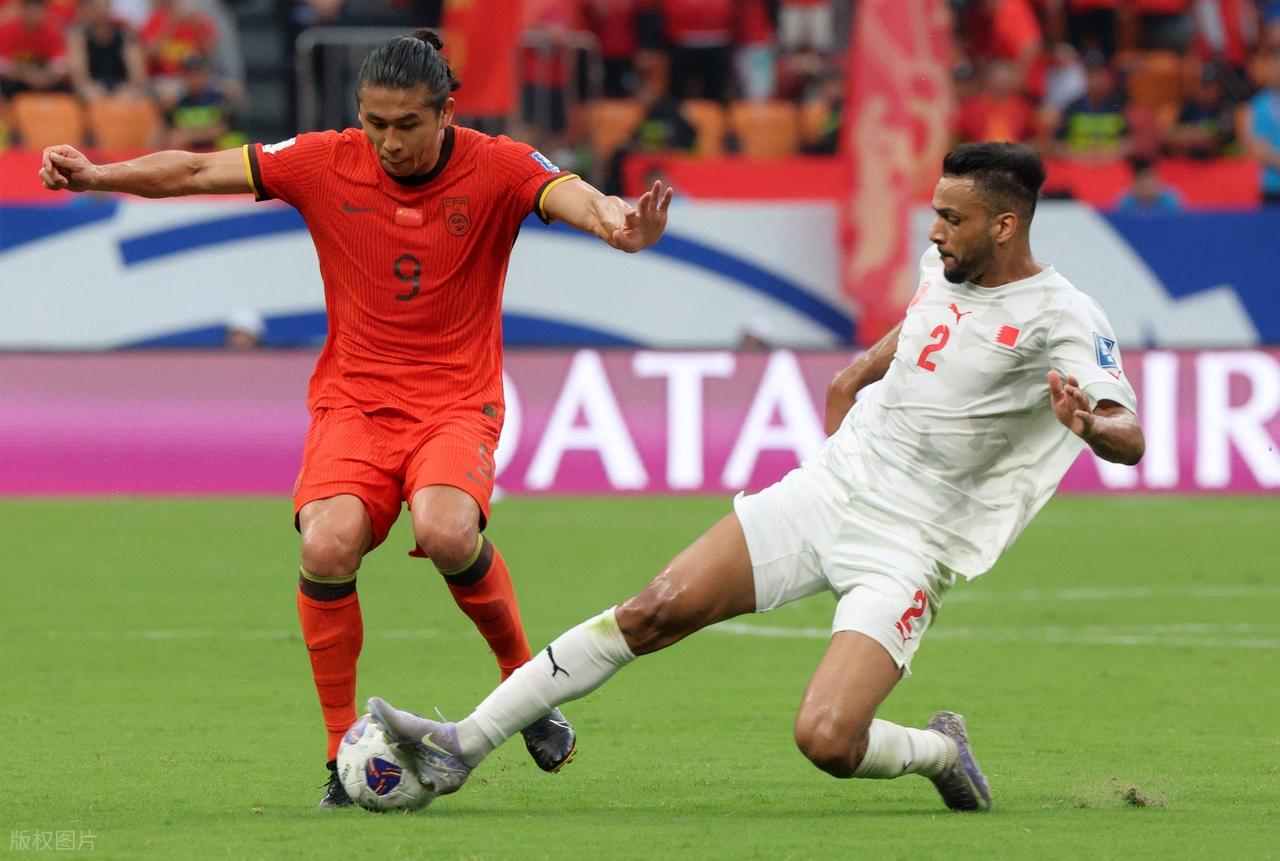 印度队轻取印尼队,黄鸭组合统治全场 印度队轻取印尼队,黄鸭组合统治全场