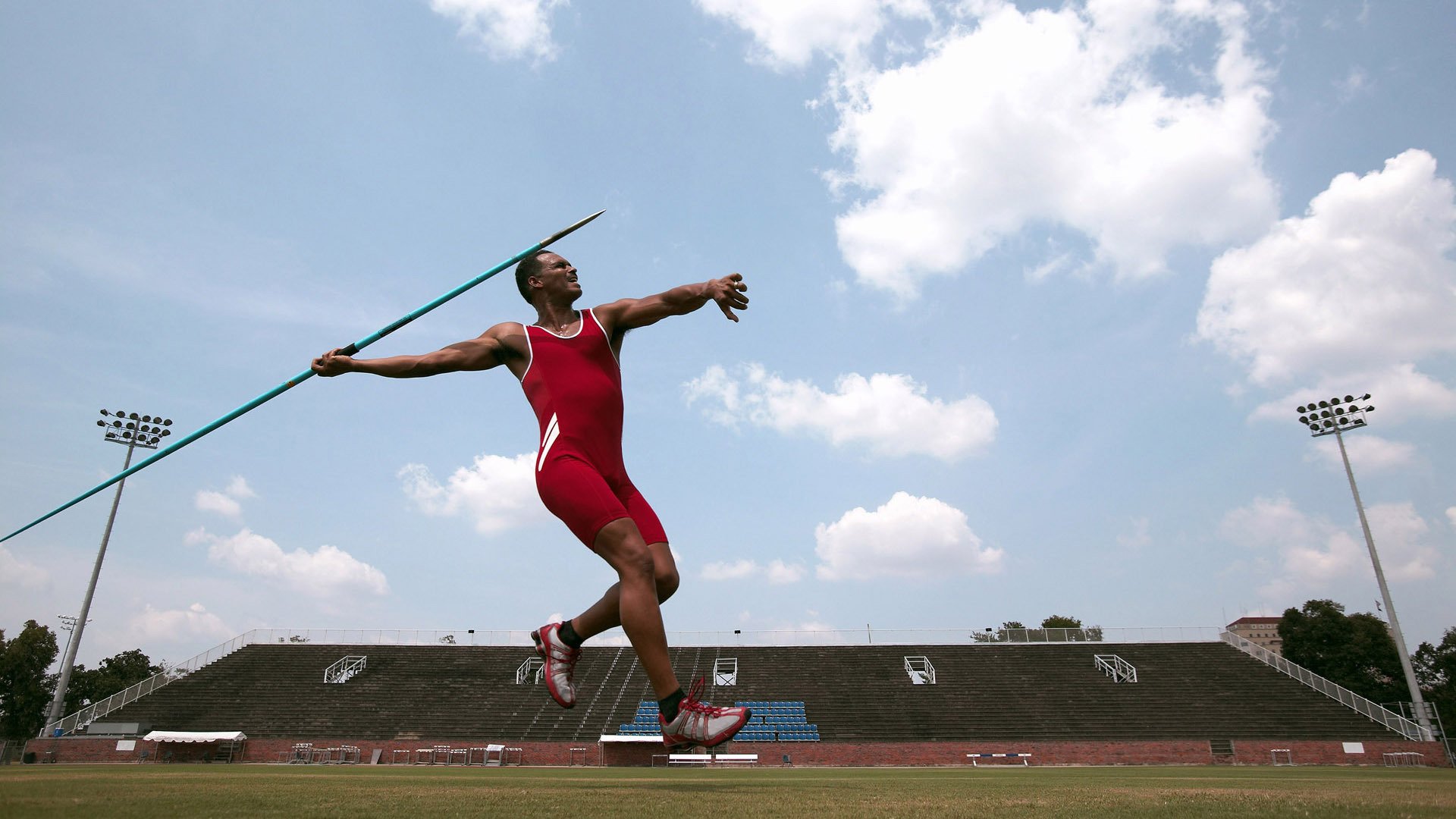 西决生死战之夜，库尔图瓦展现巨星价值