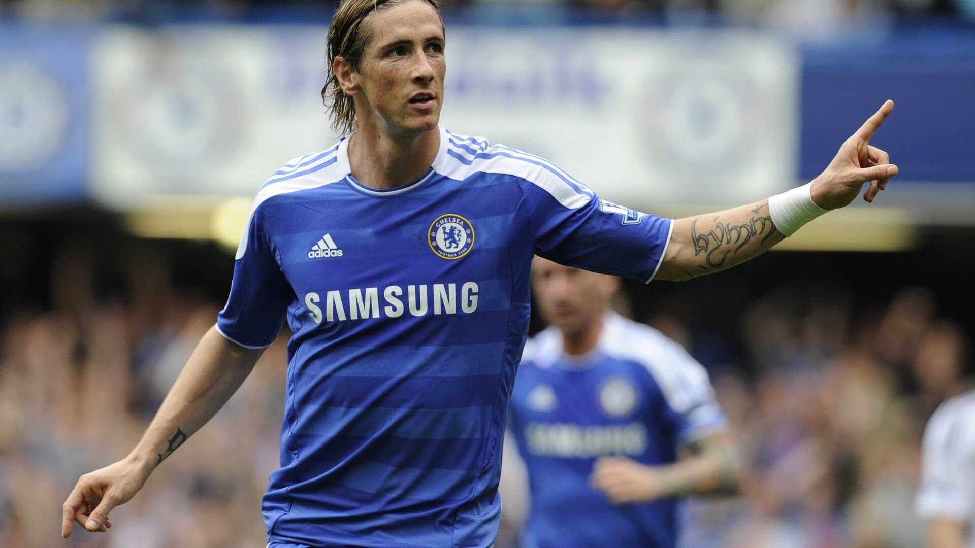 当红魔遭遇东瀛铁壁，德布劳内用魔法撕开足球的次元壁