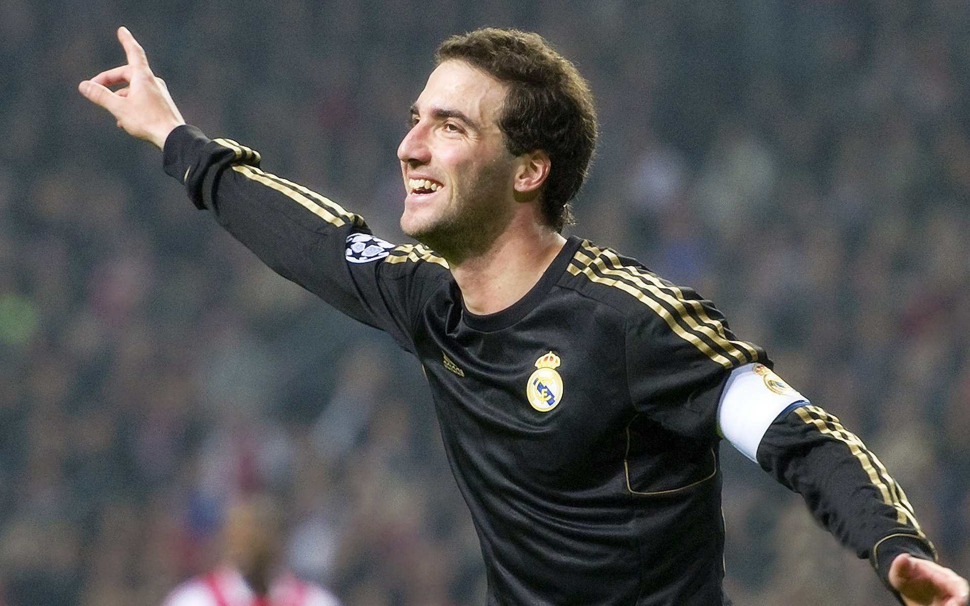 黄喜灿点燃的,不只是2026世界杯之夜